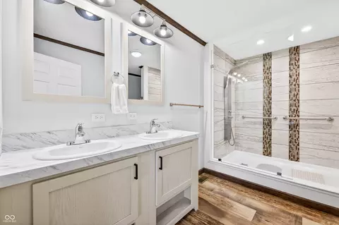Bath - 785 W Cedar Bluff Rd, Bloomington, IN 47403 photo 3 of 6
