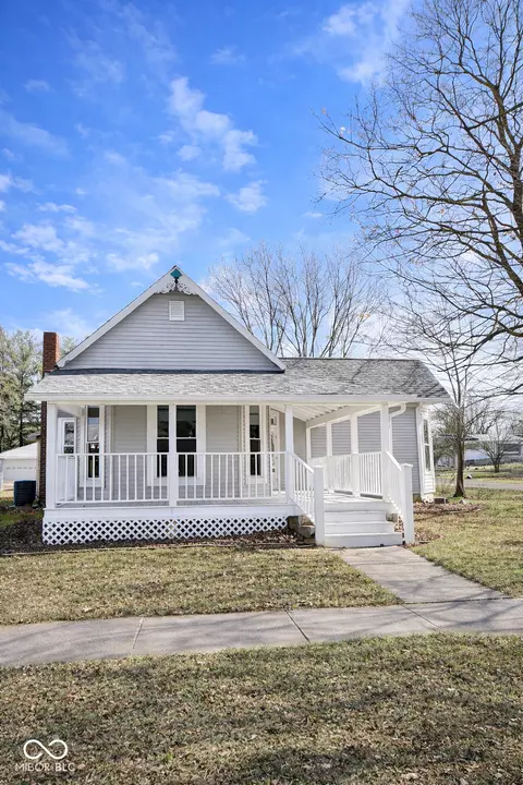 1302 5th St, Covington, IN 47932
