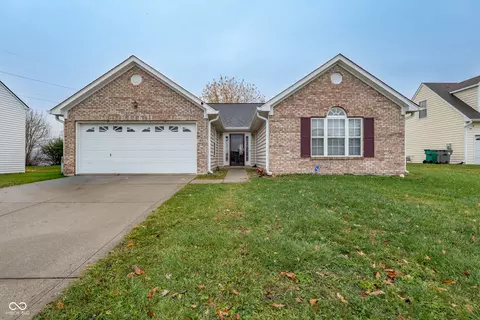 10211 Gate Dr, Indianapolis, IN 46239