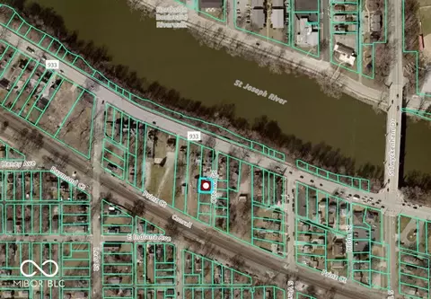 1513 Ottawa Ct, South Bend, IN 46613