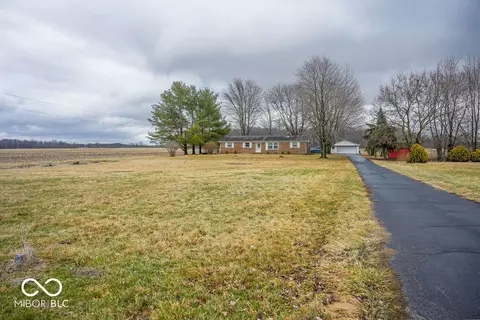 6053 N County Road 700 W, Mulberry, IN 46058