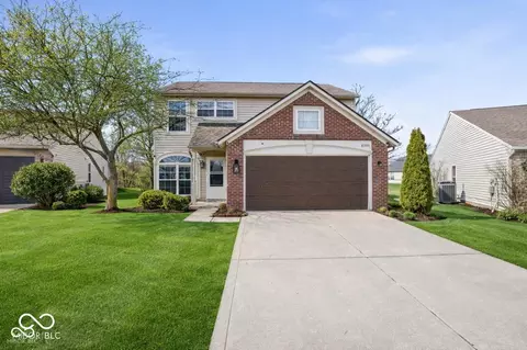 6306 Pickwick Ct, Zionsville, IN 46077