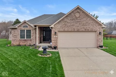 395 Primrose Ln, Avon, IN 46123