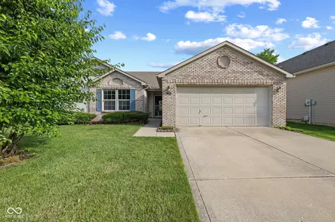 1896 Central Park Blvd W, Greenwood, IN 46143