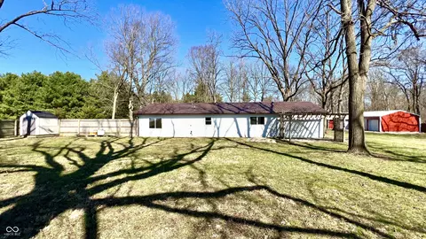 Exterior - 10517 N Barnard Rd, Pendleton, IN 46064 photo 5 of 18