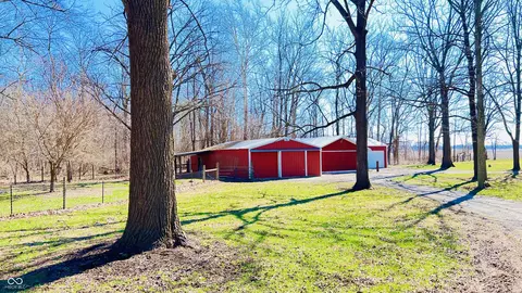Exterior - 10517 N Barnard Rd, Pendleton, IN 46064 photo 14 of 18