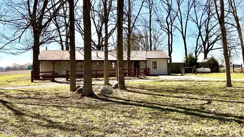 Exterior - 10517 N Barnard Rd, Pendleton, IN 46064 photo 1 of 18