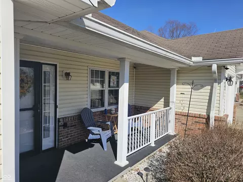 1108 Northfield Ln, Anderson, IN 46011