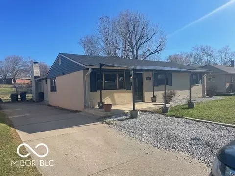 617 Grovewood Dr, Beech Grove, IN 46107