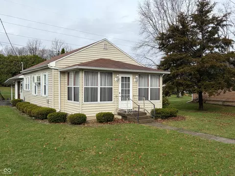 205 Maple St, Mount Summit, IN 47361