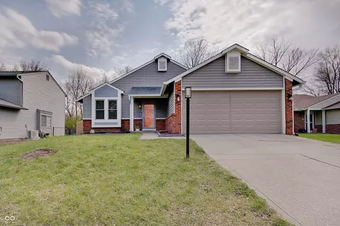 157 Southridge Ln, Westfield, IN 46074