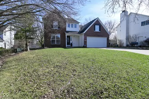 4763 Oakleigh Ct, Greenwood, IN 46143