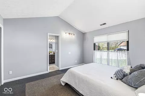 Bedroom - 5802 White Lick Ct, Plainfield, IN 46168 photo 2 of 6
