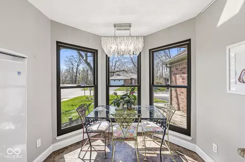 Dining - 5802 White Lick Ct, Plainfield, IN 46168 photo 4 of 4