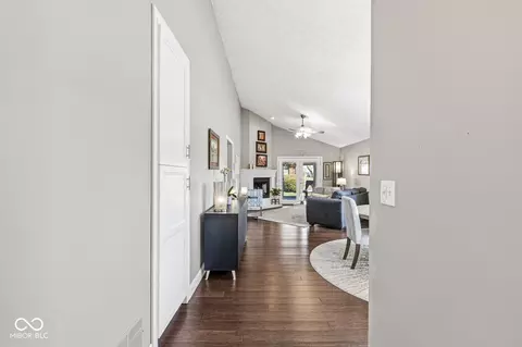Entry Way - 5802 White Lick Ct, Plainfield, IN 46168 photo 1 of 4