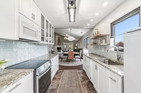 Kitchen - 5802 White Lick Ct, Plainfield, IN 46168 photo 3 of 3