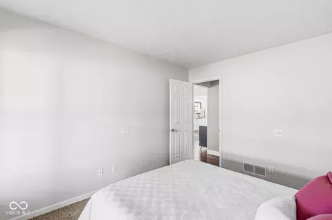 Bedroom - 5802 White Lick Ct, Plainfield, IN 46168 photo 5 of 6