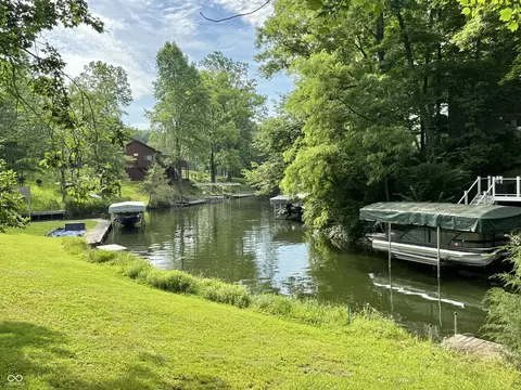 3637 Mill Spgs, Coatesville, IN 46121