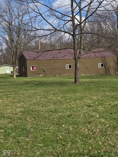 5390 N Clay St, Butlerville, IN 47223