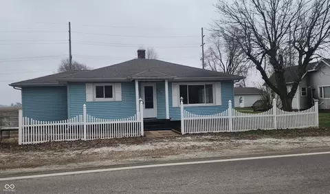 207 N Main St, Mellott, IN 47958