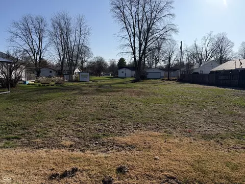 914 6th St, Covington, IN 47932