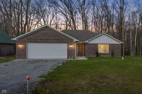 319 Mill Spgs, Fillmore, IN 46128