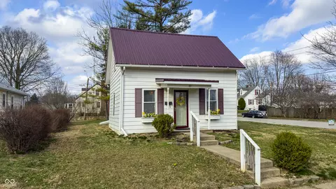 10 W Harrison St, Hagerstown, IN 47346