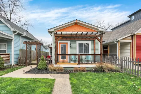 830 Olive St, Indianapolis, IN 46203