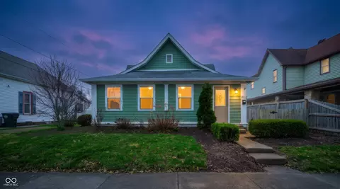 811 E 21st St, Anderson, IN 46016