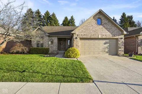 1624 Foxmere Blvd, Greenwood, IN 46142