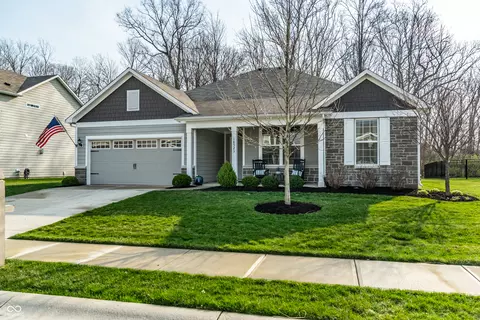 18523 Grimmenstein Dr, Westfield, IN 46062