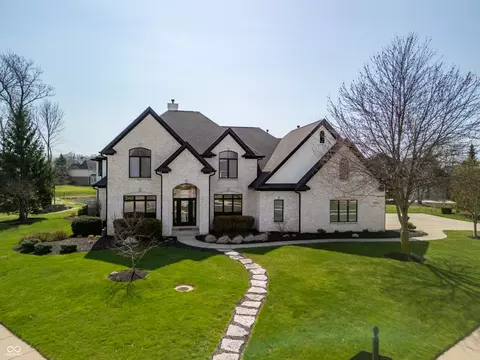 11785 Darsley Dr, Fishers, IN 46037