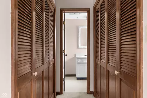 Entry Way - 100 E Michelle Ln, Pendleton, IN 46064 photo 1 of 1