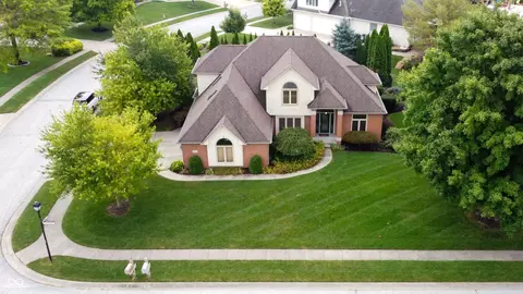 2603 Waldon Dr, Greenwood, IN 46143