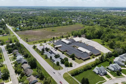 1100 N Cumberland Rd, Indianapolis, IN 46229