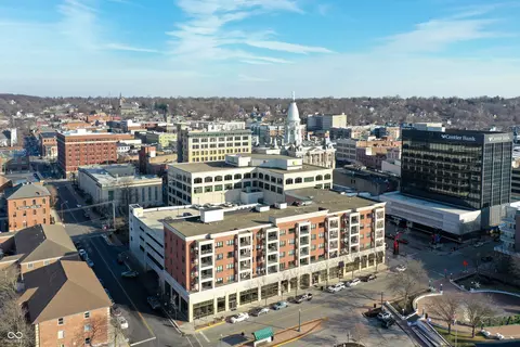 225 N 2nd St #2C, Lafayette, IN 47901