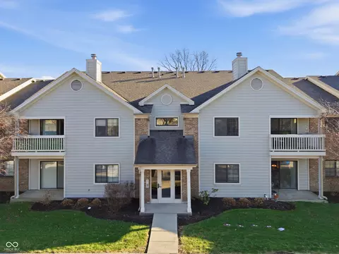 947 Wickham Ct #208, Carmel, IN 46032