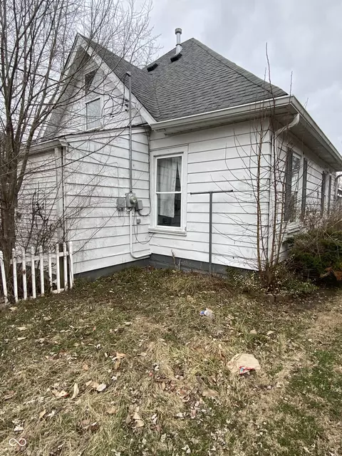 2103 6th St, Columbus, IN 47201 photo 4