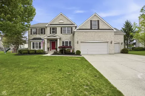 3713 Weather Stone Xing, Zionsville, IN 46077