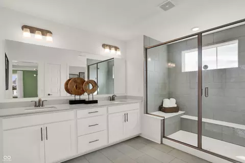 Bath - 13664 Mint Rd, Fishers, IN 46037 photo 4 of 6
