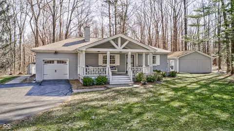 9525 N Lick Creek Rd, Morgantown, IN 46160