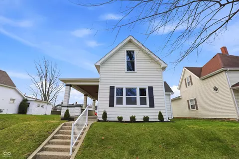 1111 Main St, Elwood, IN 46036