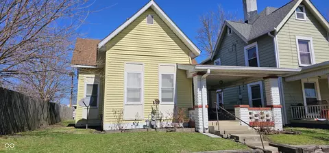 216 W South St, Greenfield, IN 46140