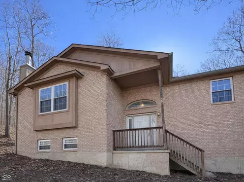 7303 W Division Rd, Bargersville, IN 46106