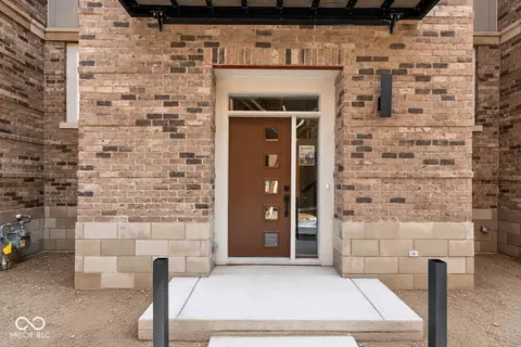 17448 Carrier Dr, Westfield, IN 46074