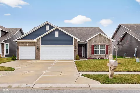 7319 Wooden Grange Dr, Indianapolis, IN 46259