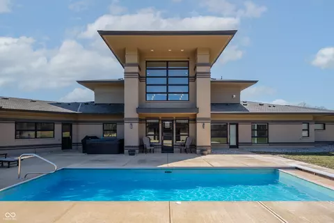 5352 State Road 144, Greenwood, IN 46143