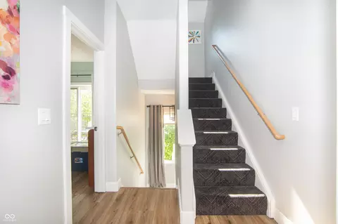 Entry Way - 1014 Jackson St, Columbus, IN 47201 photo 2 of 2