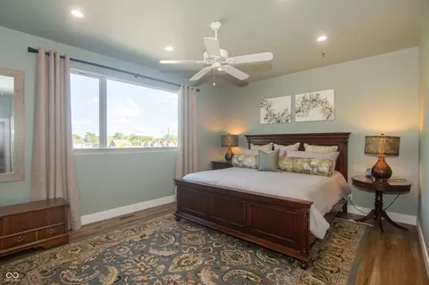 Bedroom - 1014 Jackson St, Columbus, IN 47201 photo 1 of 11