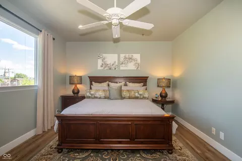Bedroom - 1014 Jackson St, Columbus, IN 47201 photo 2 of 11